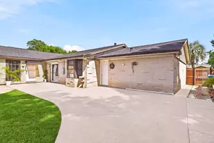 9711 Ebb St, Houston, TX 77089 - Photo 5