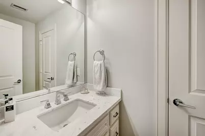 224 W 30th Street, Houston, TX 77018 - Photo 23