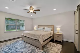 2402 Chimney Rock Rd, Houston, TX 77056 - Photo 13