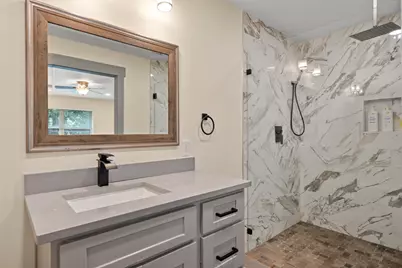 2402 Chimney Rock Road, Houston, TX 77056 - Photo 17