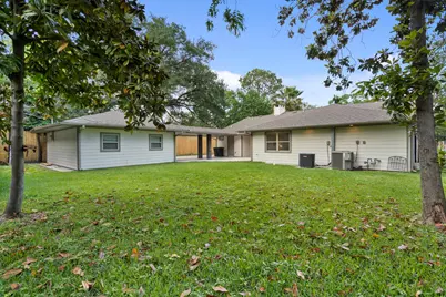 2402 Chimney Rock Road, Houston, TX 77056 - Photo 31