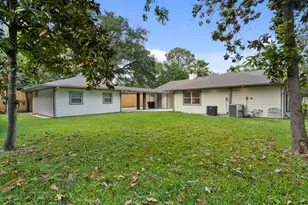 2402 Chimney Rock Rd, Houston, TX 77056 - Photo 31