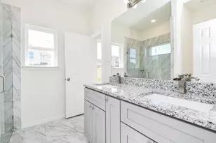 2827 Pne Est Ln, Houston, TX 77014 - Photo 21