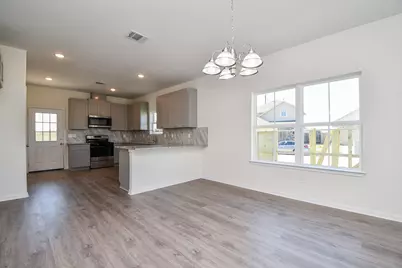 2827 Pine Estate Lane, Houston, TX 77014 - Photo 7