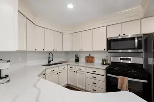 215 Caplin St, Houston, TX 77022 - Photo 13
