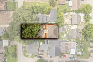 215 Caplin St, Houston, TX 77022 - Photo 23
