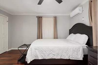 215 Caplin Street, Houston, TX 77022 - Photo 15