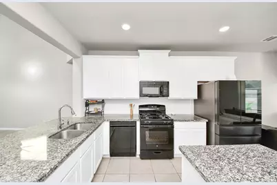 6302 Prince Place Drive, Rosenberg, TX 77471 - Photo 11