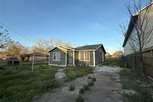9117 Brandon St, Houston, TX 77051 - Photo 7