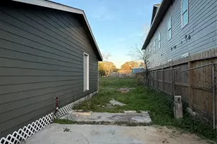 9117 Brandon St, Houston, TX 77051 - Photo 9