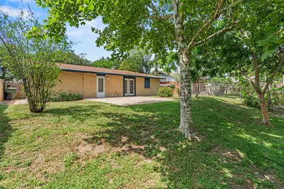 7009 Youpon Drive, Galveston, TX 77551 - Photo 41