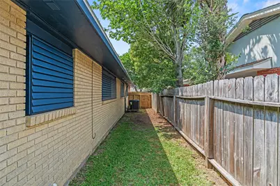 7009 Youpon Drive, Galveston, TX 77551 - Photo 43