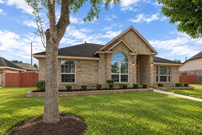 3207 Hickory Knoll Drive, Pearland, TX 77581 - Photo 3