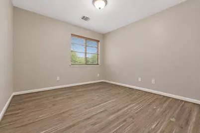 3207 Hickory Knoll Drive, Pearland, TX 77581 - Photo 19