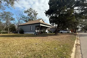 412 Waco St, Conroe, TX 77301 - Photo 3