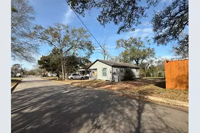412 Waco Street, Conroe, TX 77301 - Photo 9