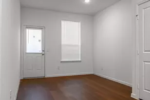 10222 Clearwick St, Houston, TX 77034 - Photo 9