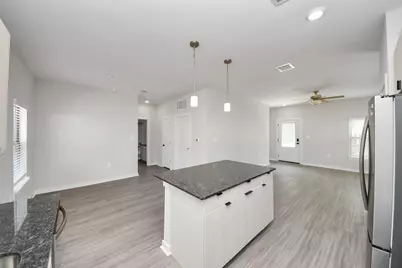 7711 Longmire Road #46, Conroe, TX 77304 - Photo 11