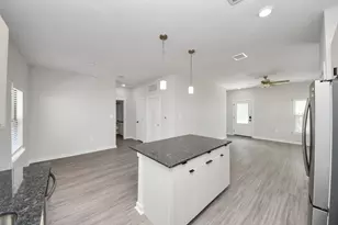 7711 Longmire Rd, Conroe, TX 77304 - Photo 11