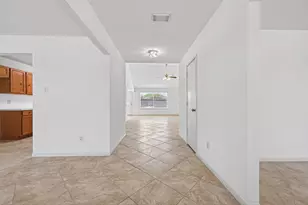 11002 Bradford Way Dr, Houston, TX 77075 - Photo 9