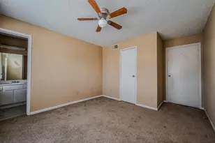 11201 Lynbrook Dr, Houston, TX 77042 - Photo 13