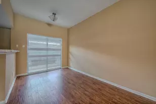 11201 Lynbrook Dr, Houston, TX 77042 - Photo 11