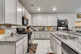 8719 Willet St, Baytown, TX 77521 - Photo 23