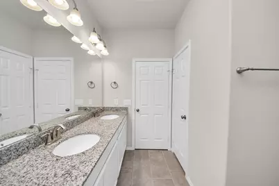 9307 Bauer Vista Drive, Houston, TX 77080 - Photo 23