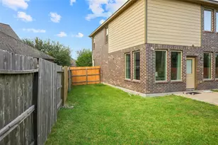 12608 Floral Park Ln, Pearland, TX 77584 - Photo 25