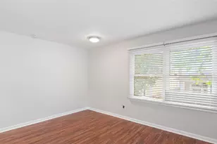 1513 W 22nd St, Houston, TX 77008 - Photo 7