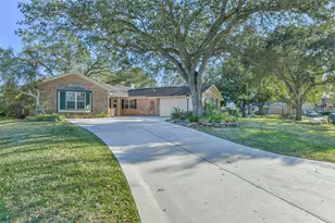 1510 Saxony Ln, Houston, TX 77058 - Photo 27