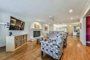 1510 Saxony Ln, Houston, TX 77058 - Photo 7