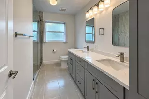 5025 Hazelton St, Houston, TX 77035 - Photo 19