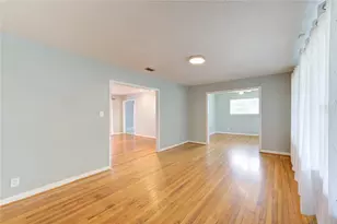 5025 Hazelton St, Houston, TX 77035 - Photo 5