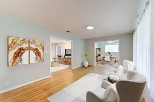 5025 Hazelton St, Houston, TX 77035 - Photo 3