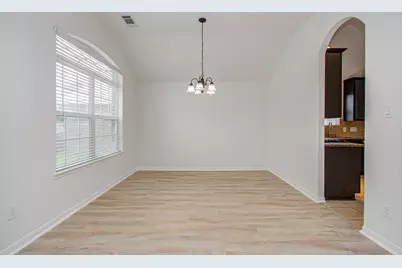 11218 Royal Sands Court, Houston, TX 77088 - Photo 13