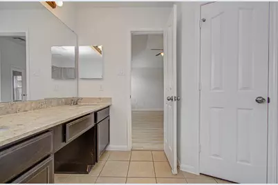 11218 Royal Sands Court, Houston, TX 77088 - Photo 39
