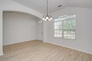 11218 Royal Sands Ct, Houston, TX 77088 - Photo 15