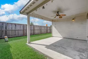 11218 Royal Sands Ct, Houston, TX 77088 - Photo 45