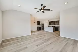 3930 Hawaiian Ct, Baytown, TX 77521 - Photo 9