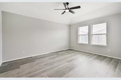 3930 Hawaiian Court, Baytown, TX 77521 - Photo 15