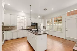 5318 Fayette St, Houston, TX 77056 - Photo 7