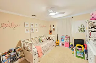 10115 Holly Springs Dr, Houston, TX 77042 - Photo 35