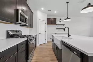 685 Daniels Lk Ln, Dayton, TX 77535 - Photo 5