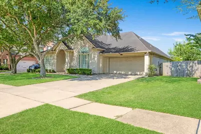 3010 Ravensport Drive, Pearland, TX 77584 - Photo 3