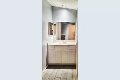 2110 Wilcrest Drive #113, Houston, TX 77042 - Photo 15