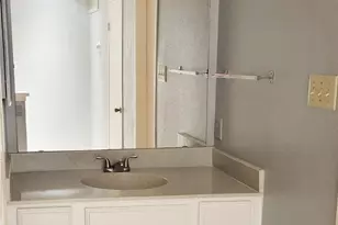 2110 Wilcrest Dr, Houston, TX 77042 - Photo 13