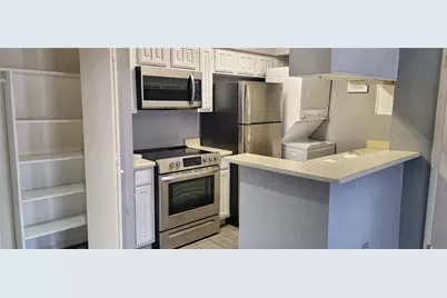 2110 Wilcrest Drive #113, Houston, TX 77042 - Photo 3