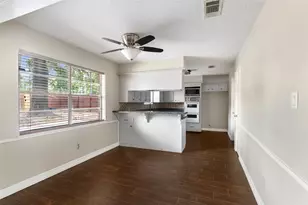 29302 Stapleford St, Spring, TX 77386 - Photo 15