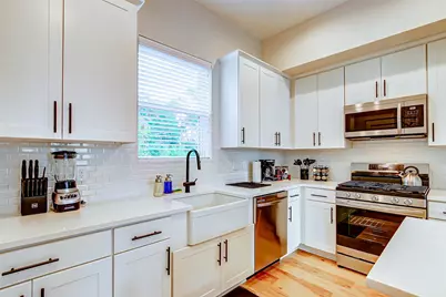 5330 Donovan Gardens Lane, Houston, TX 77091 - Photo 11